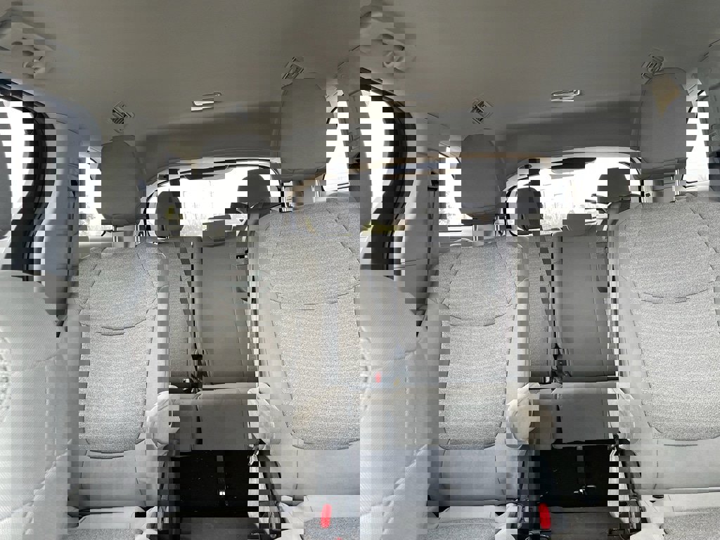 Used 2022 Toyota Sienna LE image 13