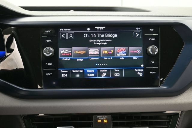 Used 2022 Volkswagen Taos SE w/ Panoramic Sunroof Package AWD/4WD image 19