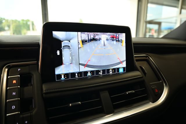 Used 2021 Chevrolet Suburban LT w/ Luxury Package AWD/4WD image 17