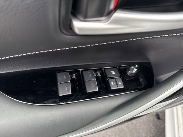 Used 2022 Toyota Corolla XSE image 18