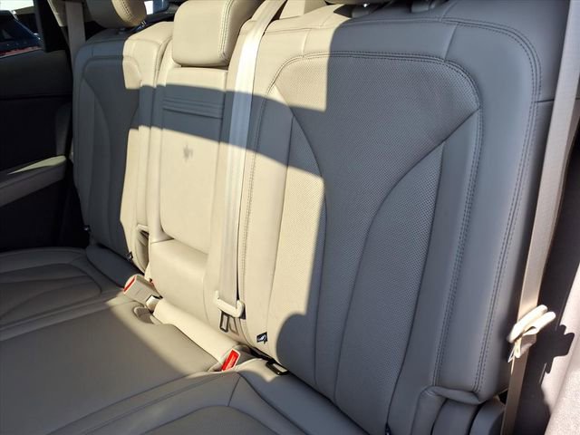 Certified 2023 Lincoln Nautilus Reserve image 9