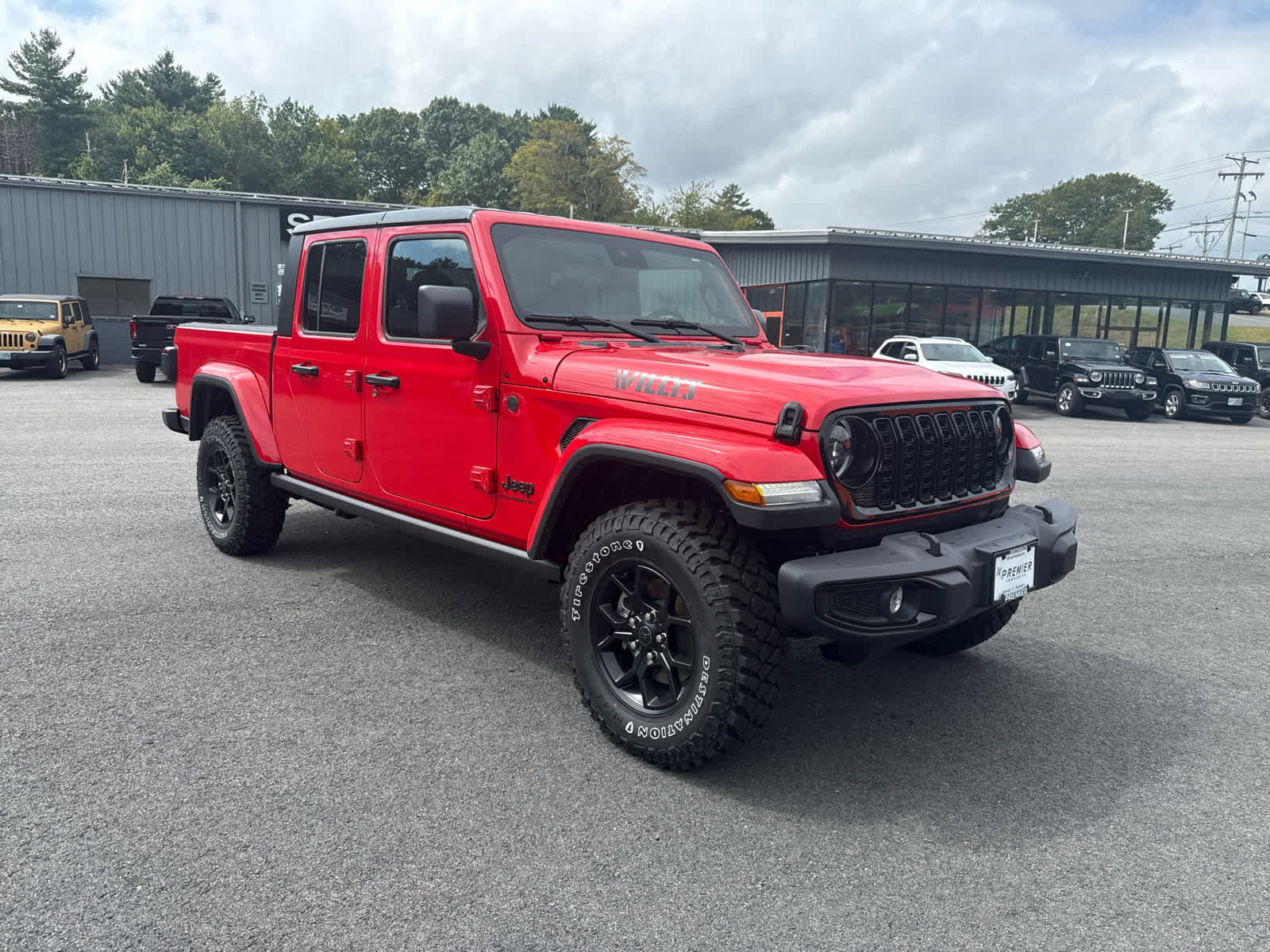 New 2025 Jeep Gladiator Sport image 2
