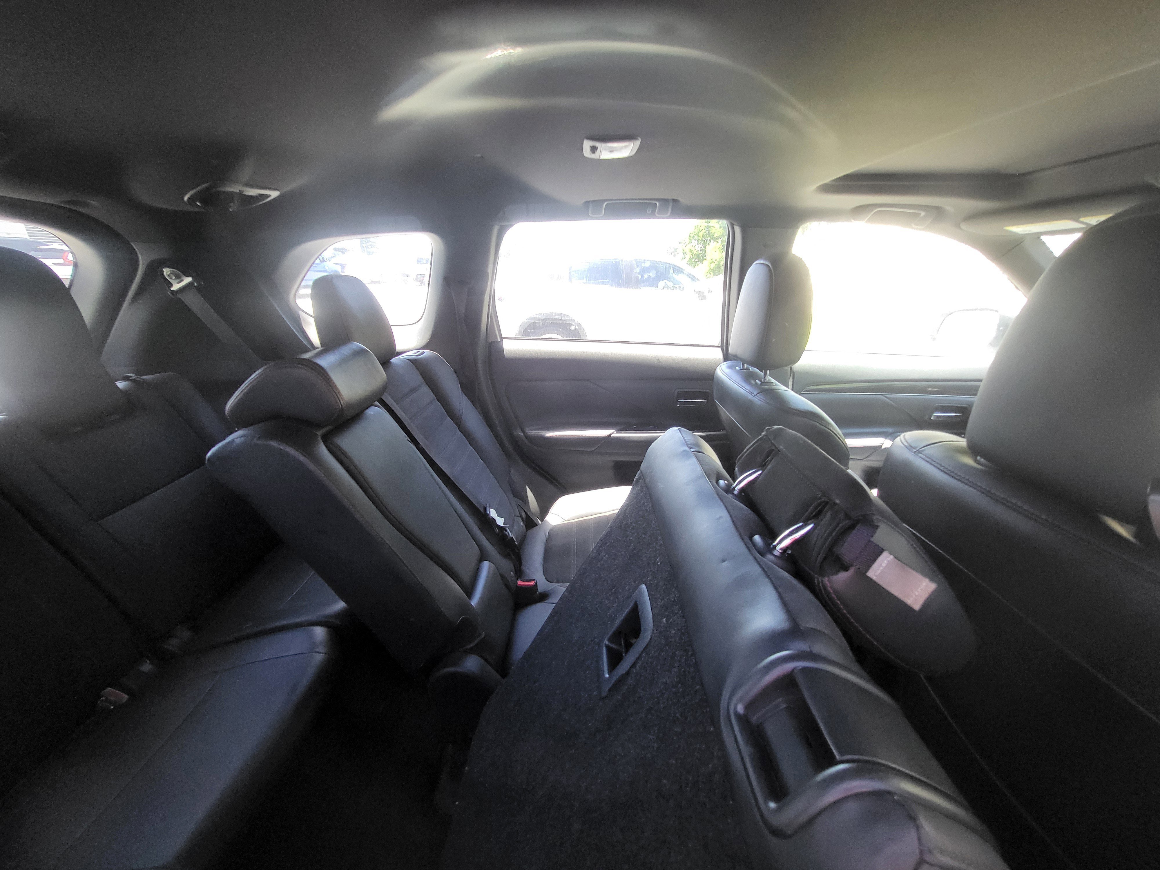 Used 2020 Mitsubishi Outlander SE FWD image 9