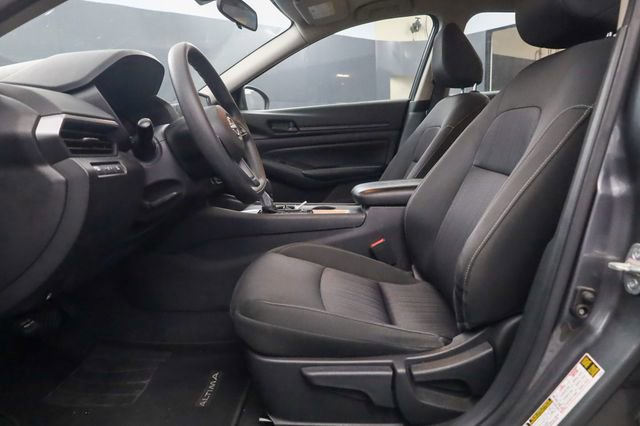 Used 2023 Nissan Altima 2.5 S FWD image 13