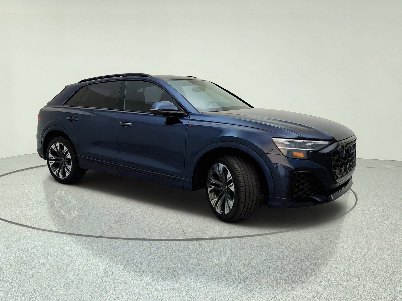 Used 2025 Audi Q8 Premium Plus AWD/4WD image 3