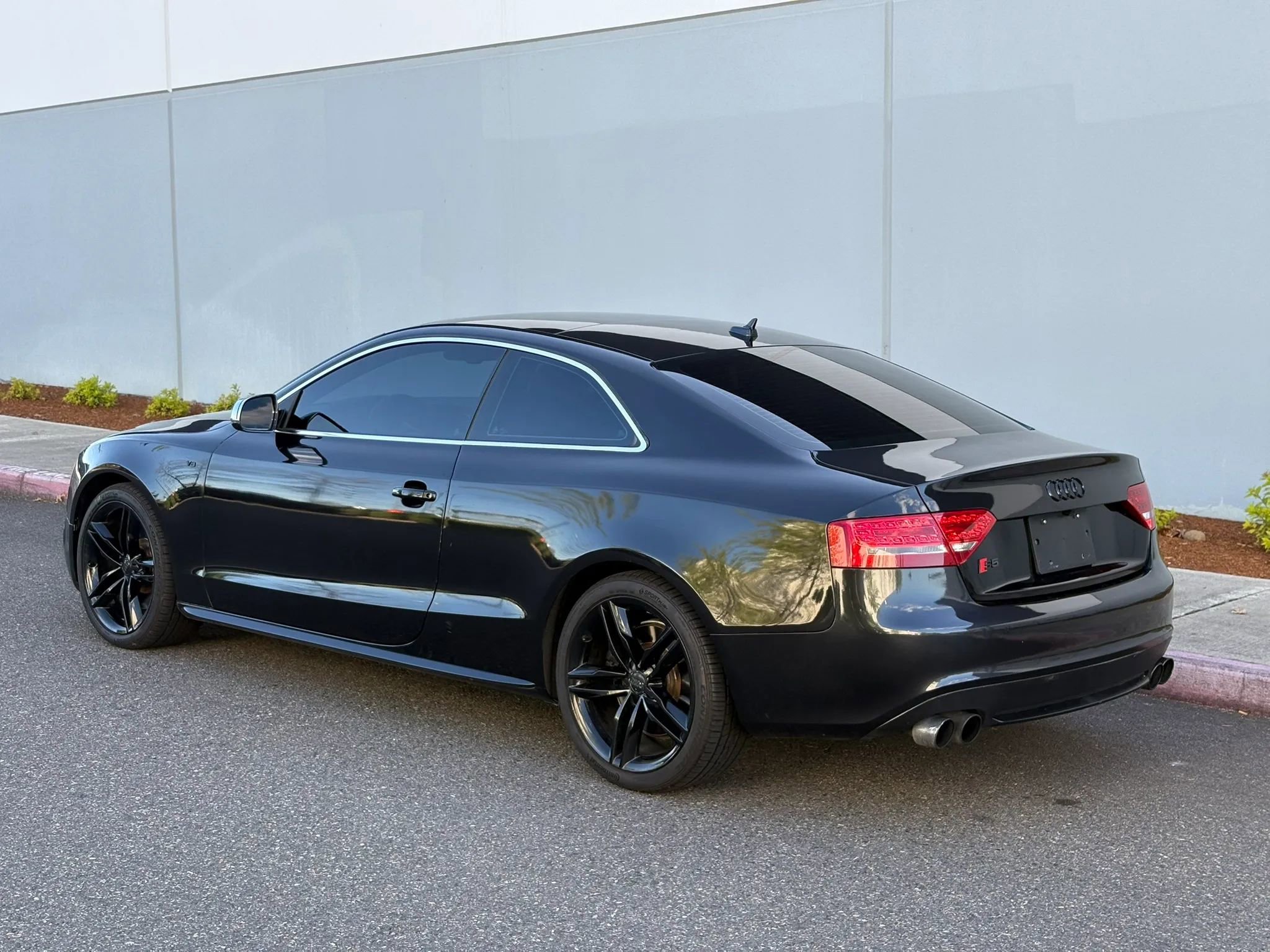 Used 2011 Audi S5 Premium Plus AWD/4WD image 3