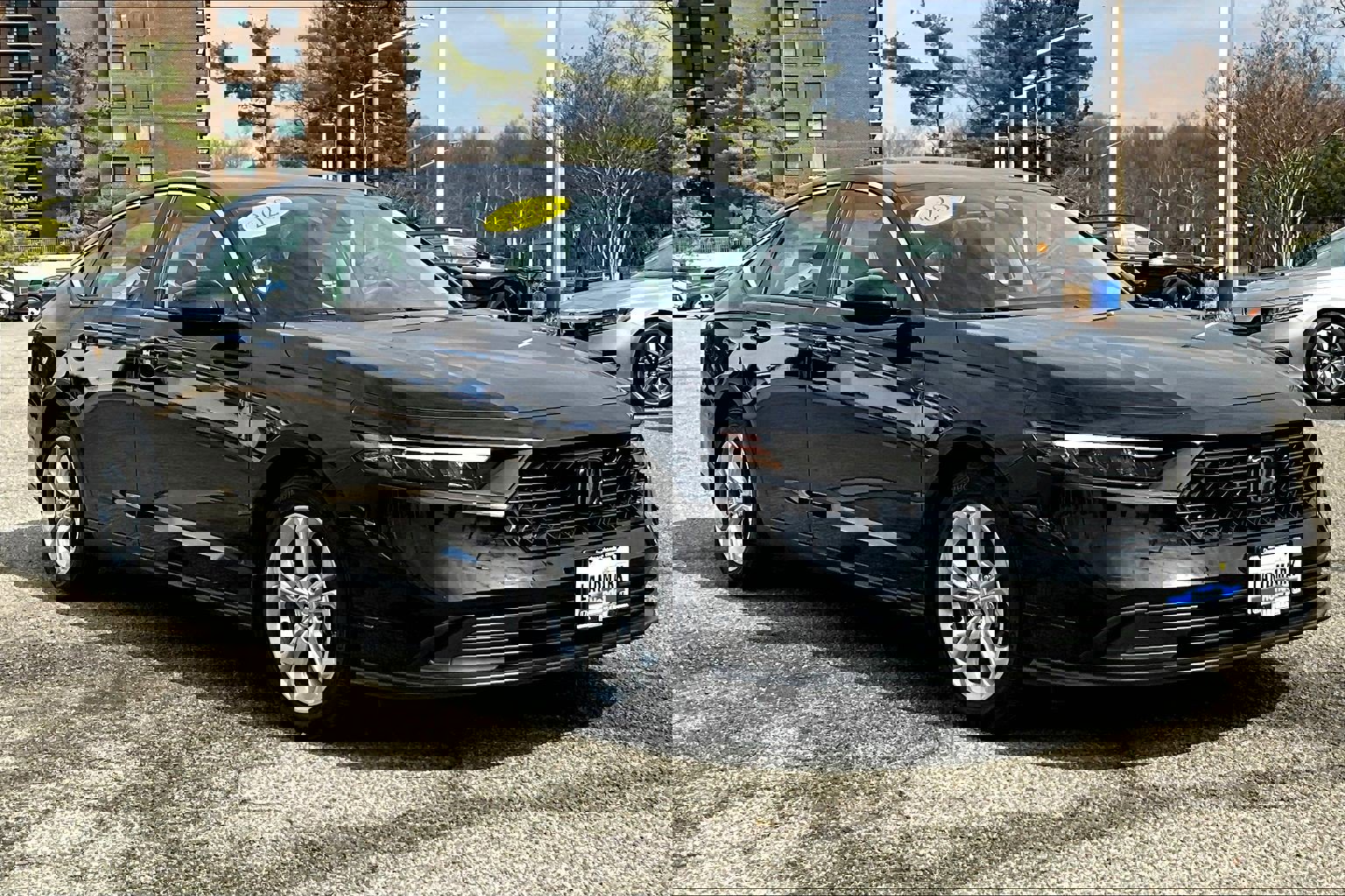 Used 2023 Honda Accord LX image 11