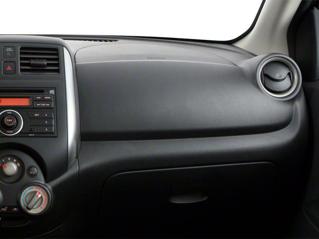Used 2013 Nissan Versa S FWD image 19
