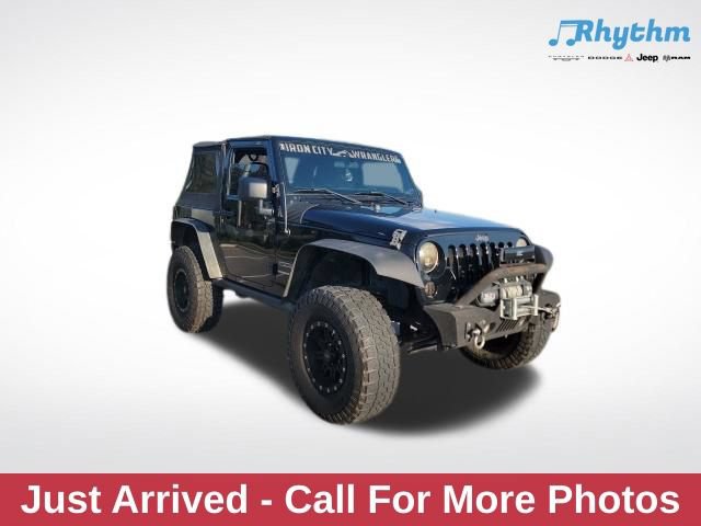 Used 2018 Jeep Wrangler Sport w/ Connectivity Group AWD/4WD image 1