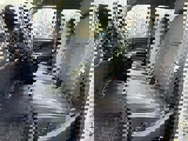 Certified 2019 Chevrolet Silverado 3500 LT w/ LT Convenience Package image 18