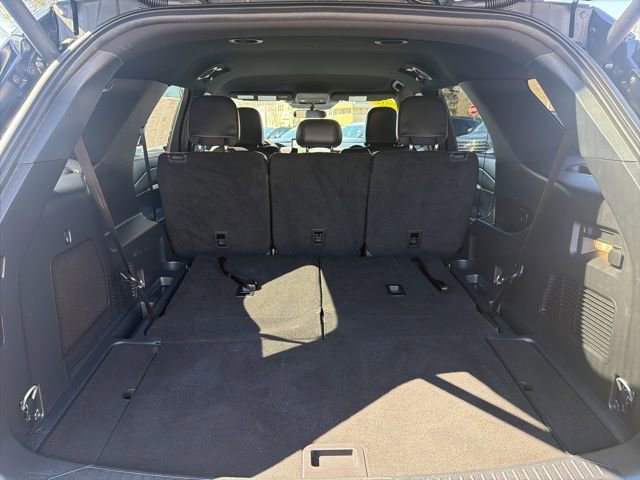 Used 2025 Ford Explorer ST-Line w/ ST-Line Street Pack AWD/4WD image 24