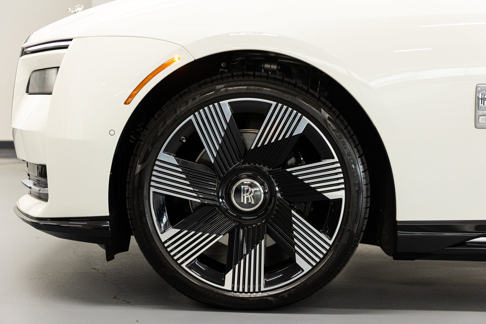 Certified 2024 Rolls-Royce Spectre w/ Spectre Launch Package AWD/4WD image 15