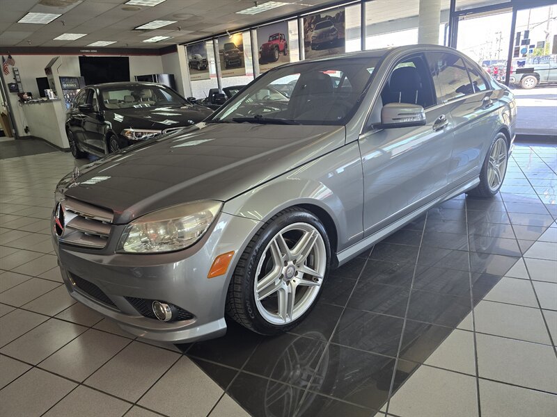 Used 2010 Mercedes-Benz C 300 Sedan w/ Multimedia Pkg image 1