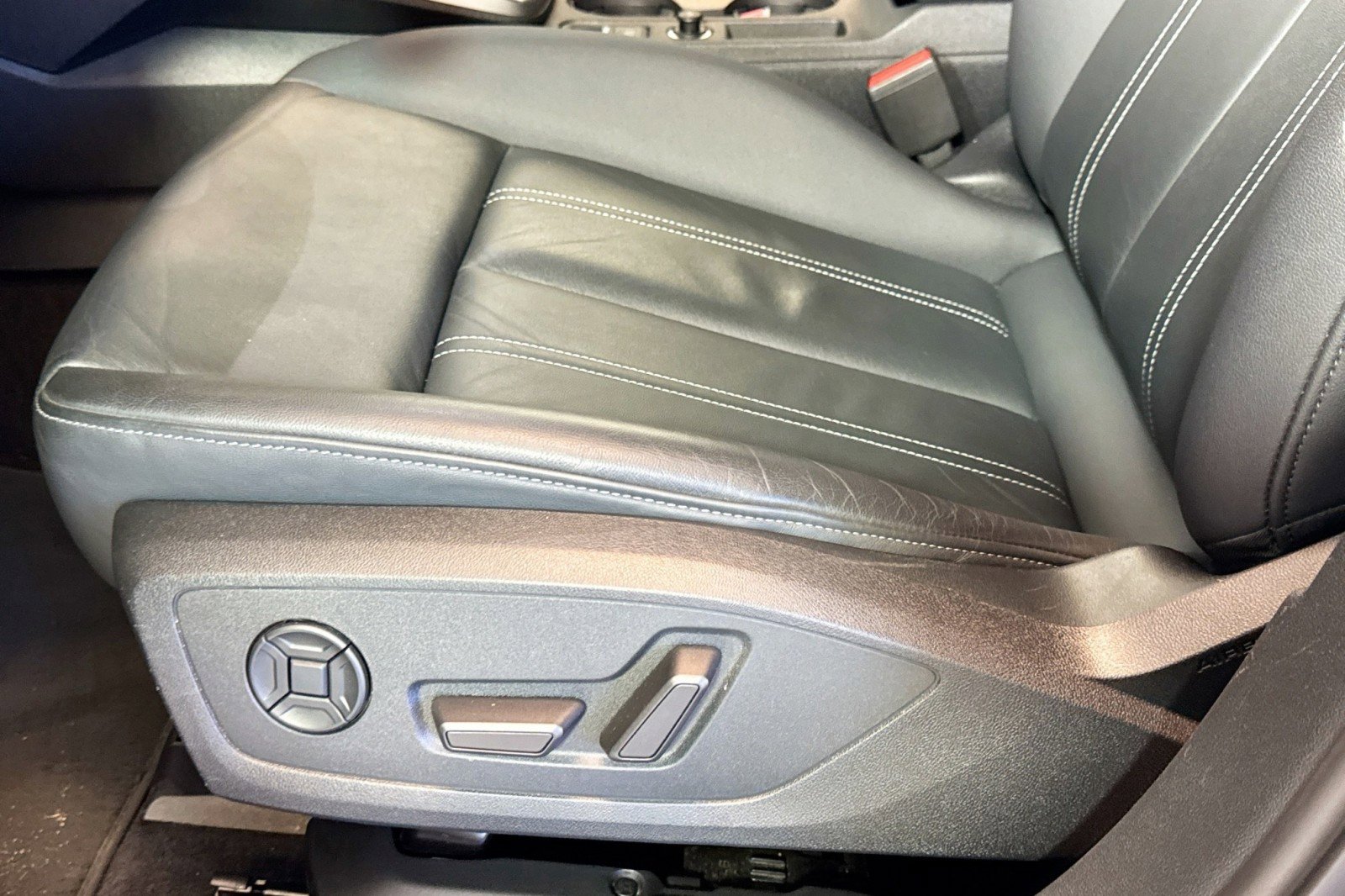 Used 2024 Audi A3 2.0T Premium w/ Convenience Package image 18