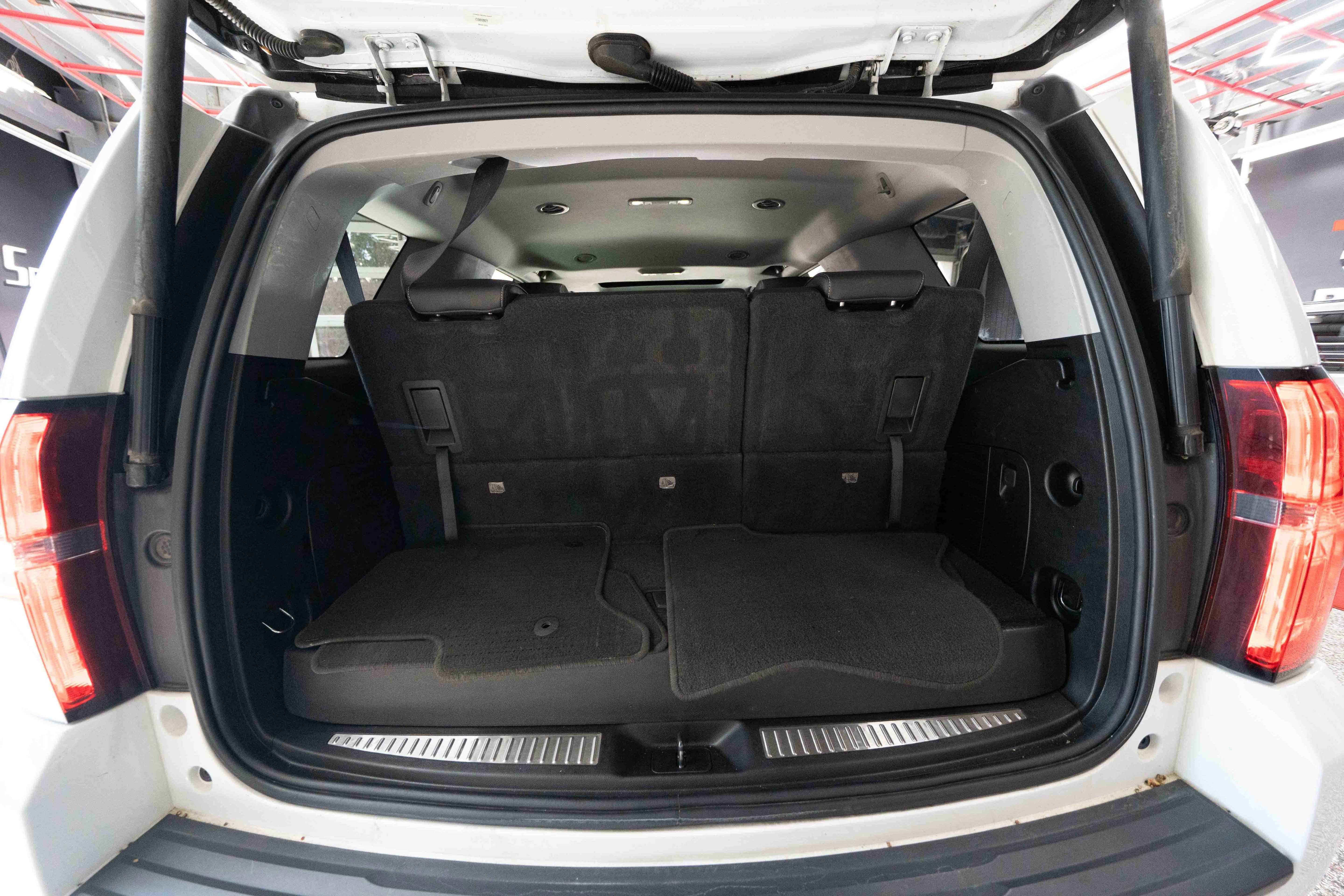 Used 2019 Chevrolet Tahoe LT image 28