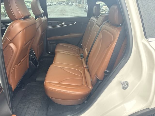 Certified 2022 Lincoln Nautilus Reserve w/ Luxury Package AWD/4WD image 30