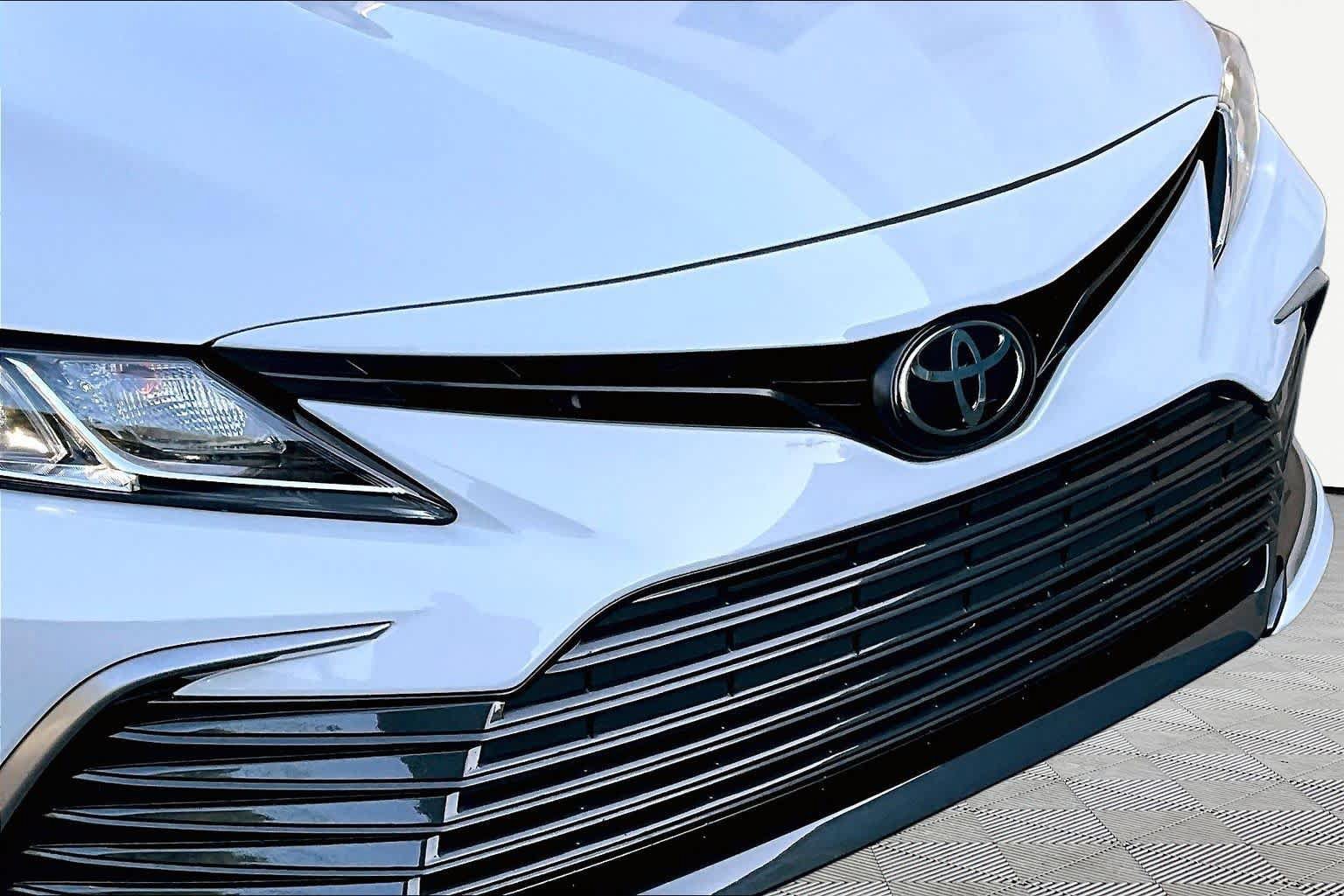 Certified 2023 Toyota Camry LE FWD image 30