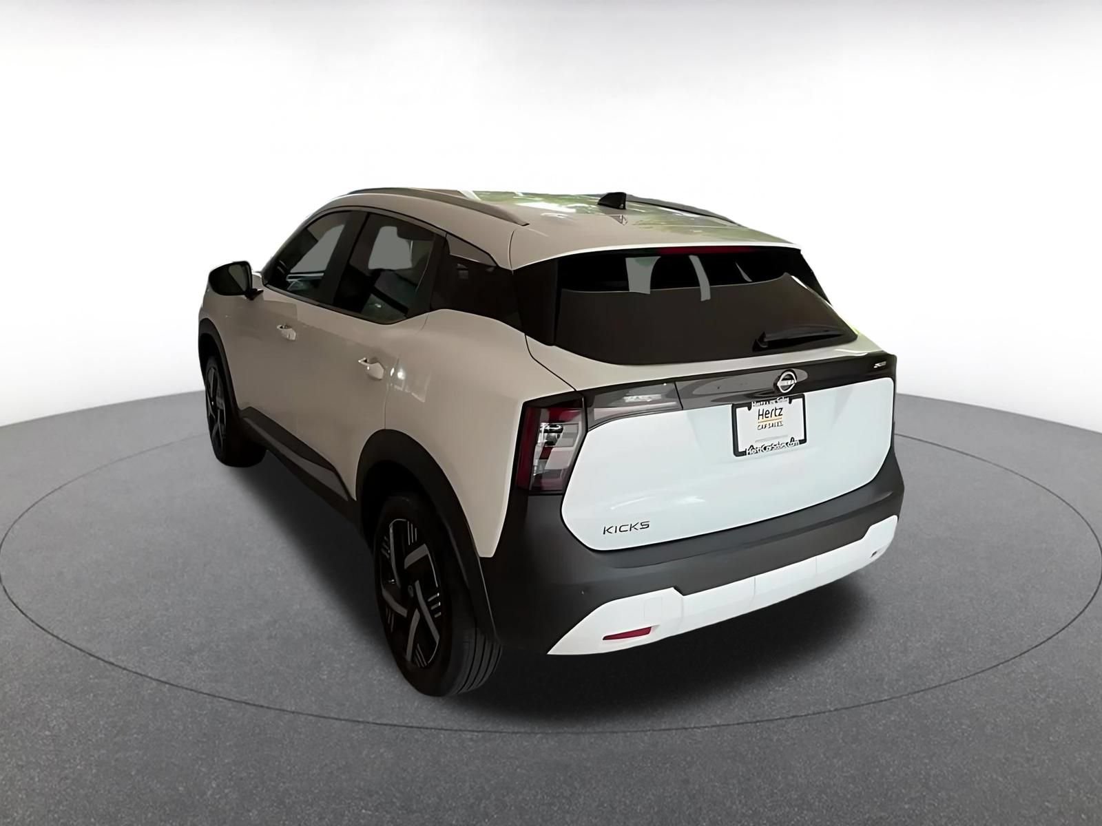 Used 2026 Nissan Kicks SV w/ Cold Weather Package FWD image 15