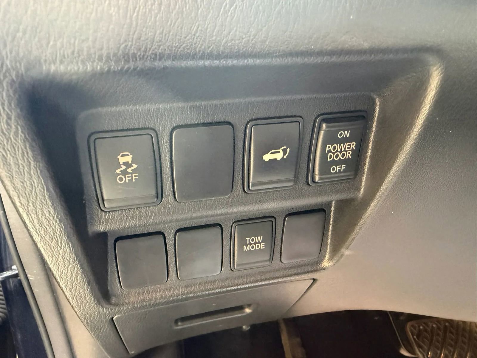 Used 2013 Nissan Pathfinder SL image 19