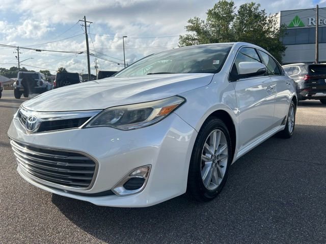 Used 2015 Toyota Avalon XLE Premium FWD image 4