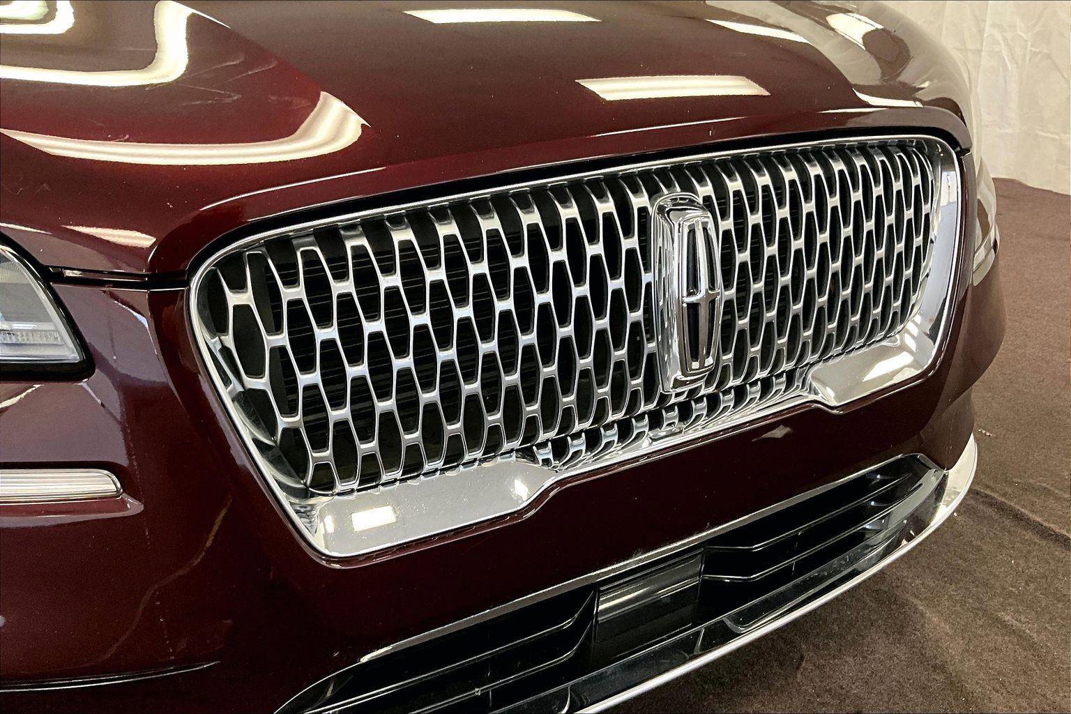 Used 2020 Lincoln Corsair Reserve w/ Elements Package image 29