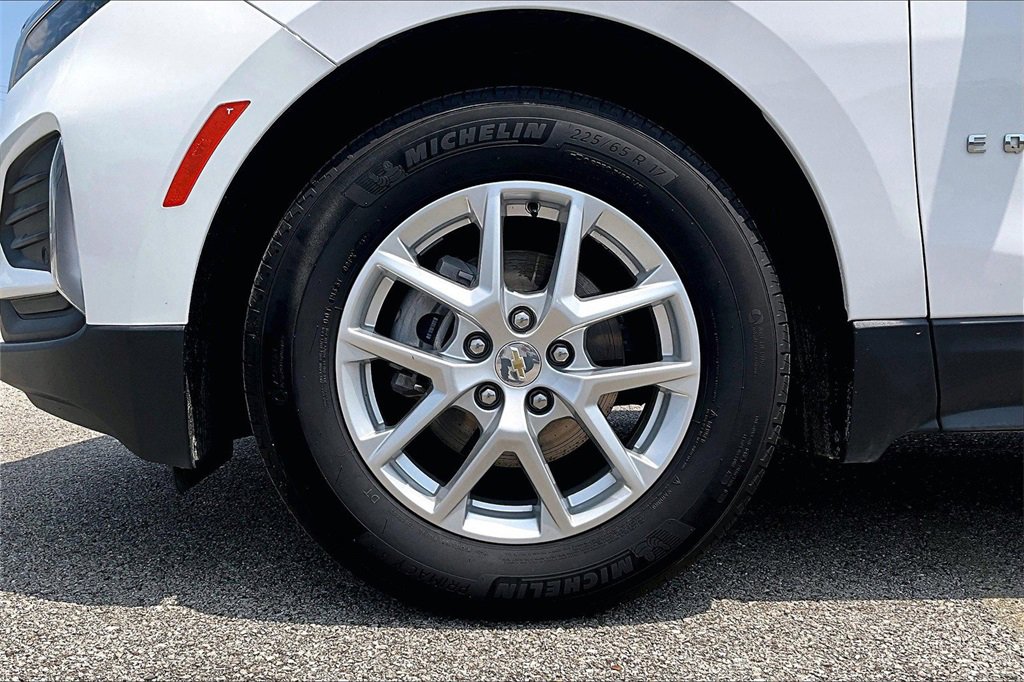 Certified 2024 Chevrolet Equinox LT image 30
