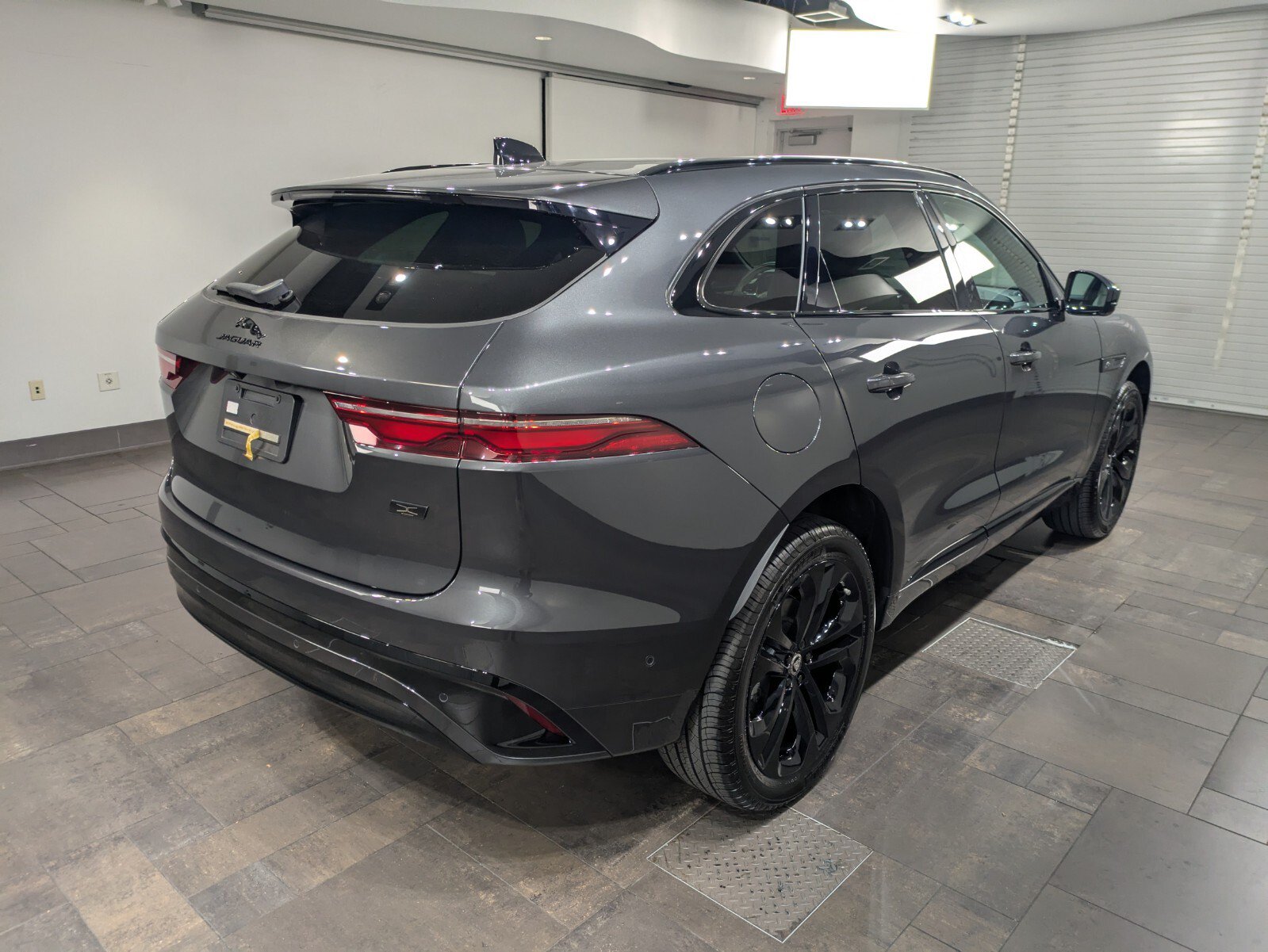 New 2026 Jaguar F-PACE R-Dynamic S AWD/4WD image 27