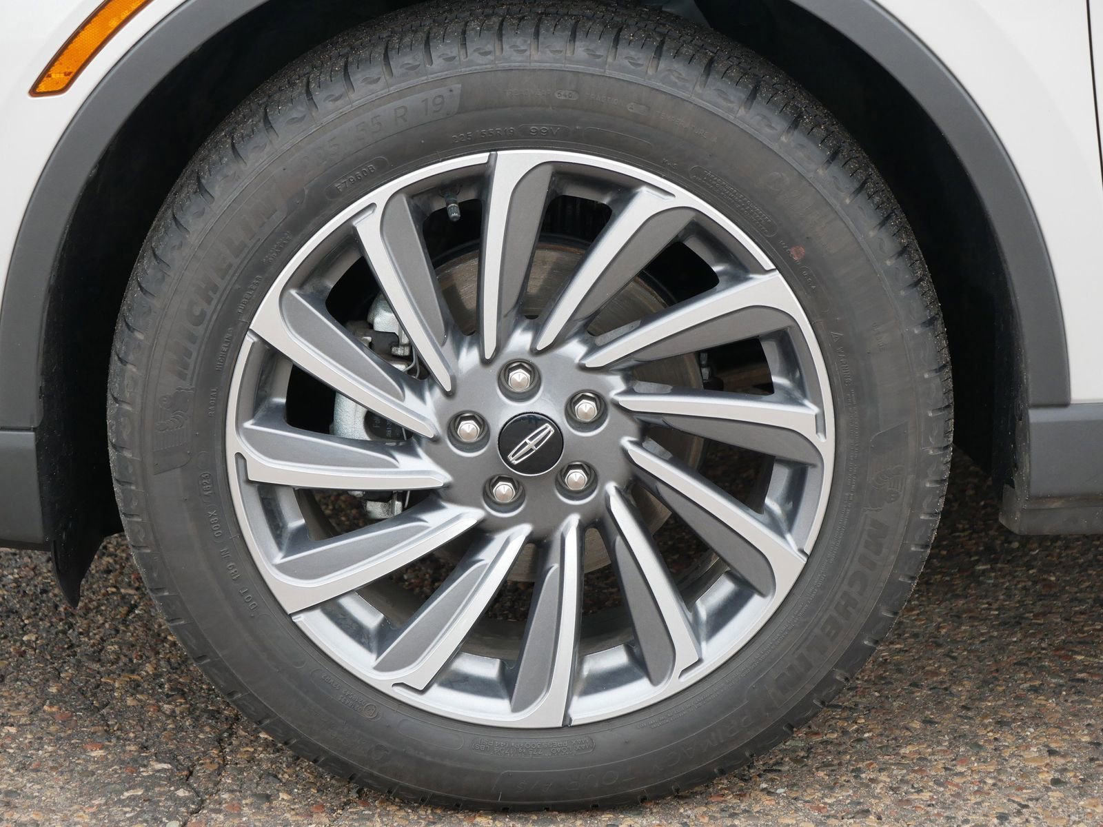 Used 2024 Lincoln Corsair Reserve image 12