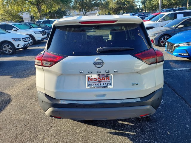 Used 2023 Nissan Rogue SV w/ SV Premium B Package FWD image 8