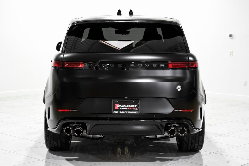 Used 2024 Land Rover Range Rover Sport image 8