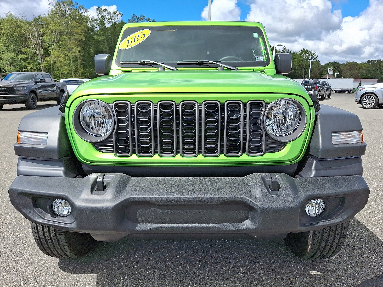 Used 2025 Jeep Wrangler Sport image 2