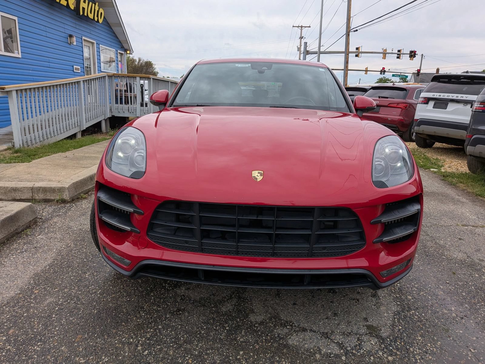 Used 2017 Porsche Macan Turbo AWD/4WD image 9