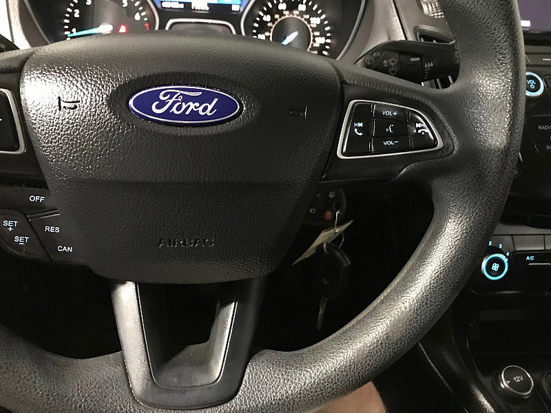 Used 2017 Ford Focus SE image 25
