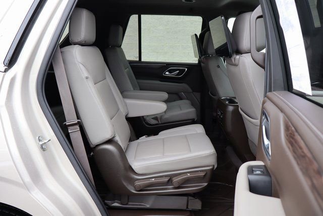 Used 2021 Chevrolet Tahoe LT w/ Luxury Package image 37