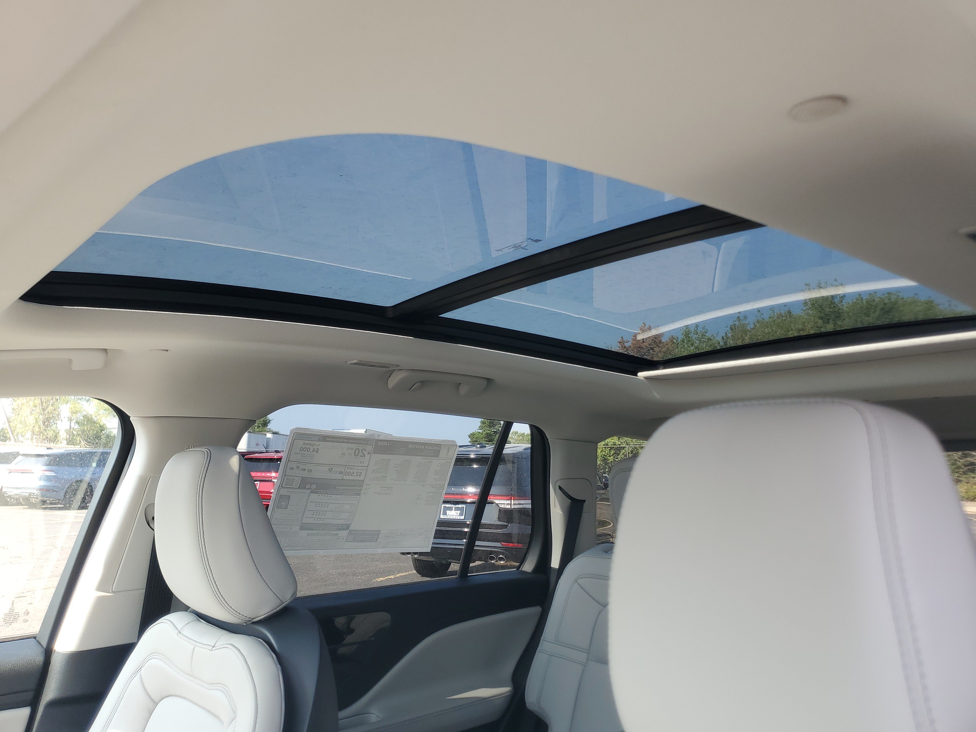 New 2026 Lincoln Aviator Reserve w/ Jet Appearance Package AWD/4WD image 10