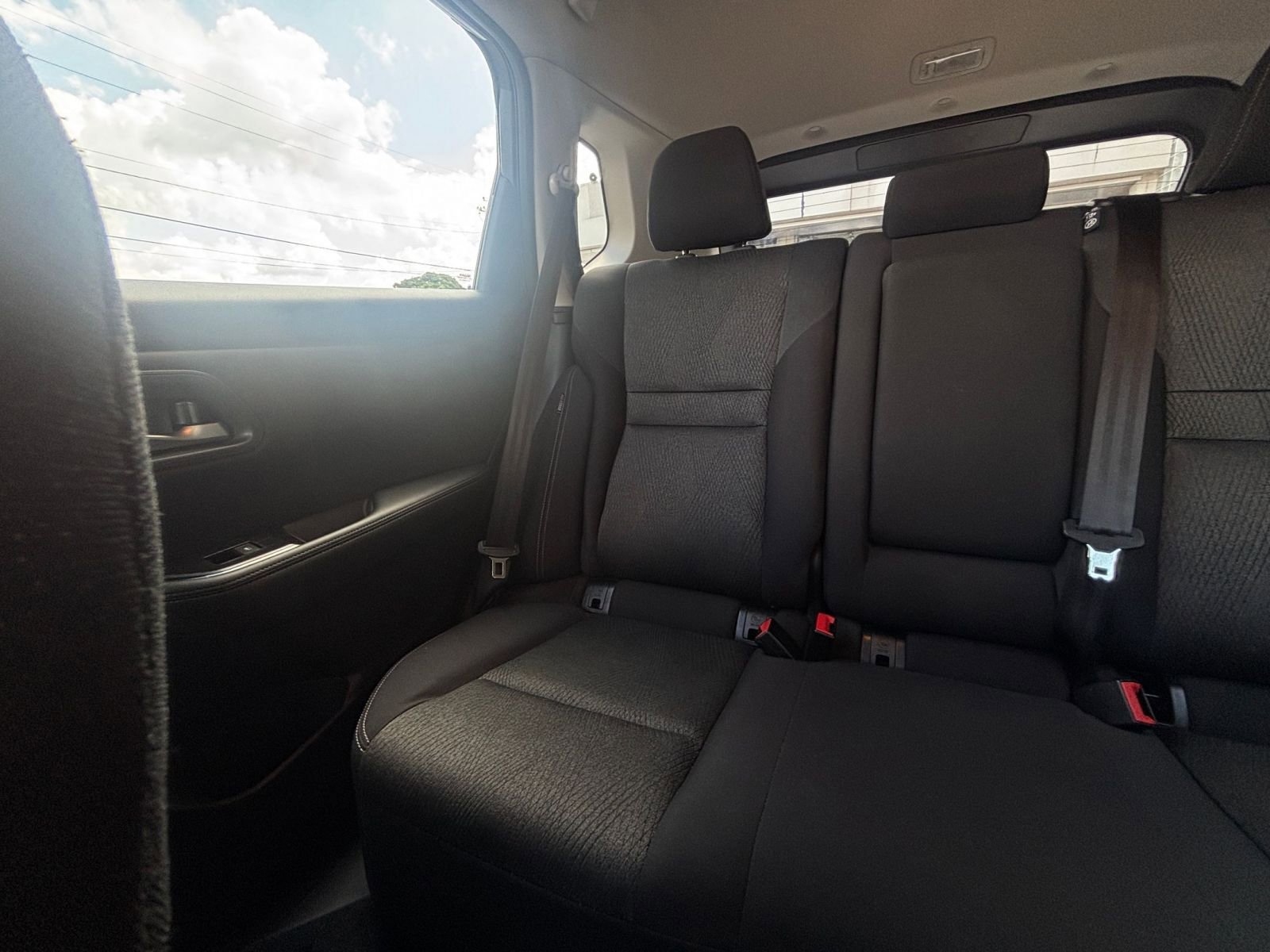 Used 2025 Nissan Rogue SV FWD image 41