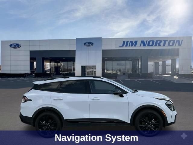Used 2025 Kia Sportage X-Line AWD/4WD image 3