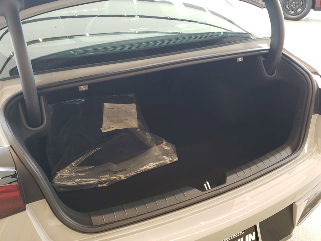 New 2026 Kia K5 GT-Line image 7