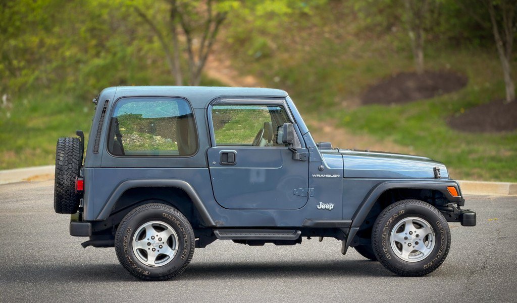 Used 2001 Jeep Wrangler SE AWD/4WD image 3