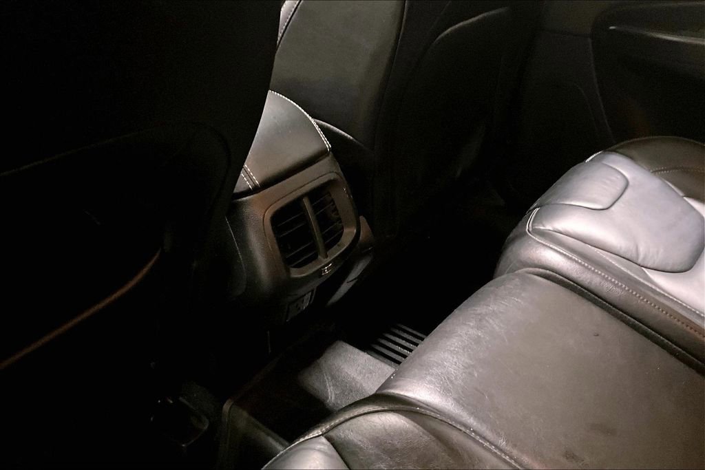 Used 2015 Jeep Cherokee Limited image 10