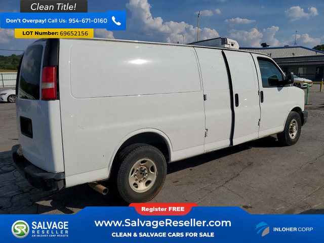 Used 2017 Chevrolet Express 2500 Extended RWD image 4