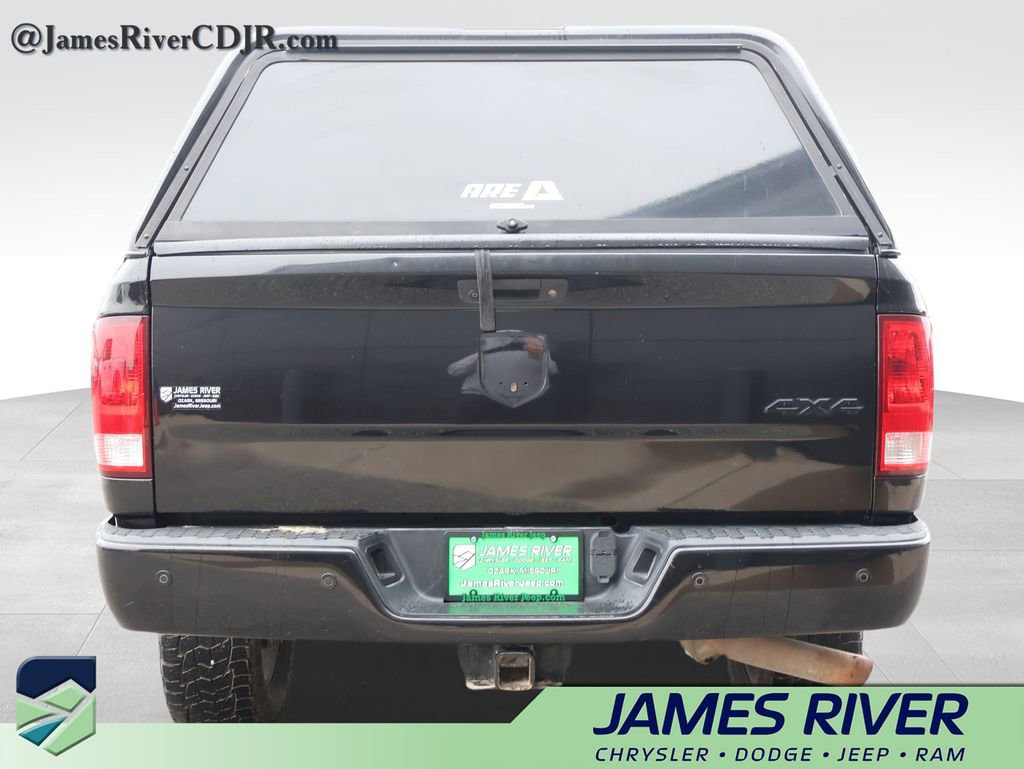Used 2017 RAM 2500 Big Horn w/ Sport Appearance Group AWD/4WD image 4