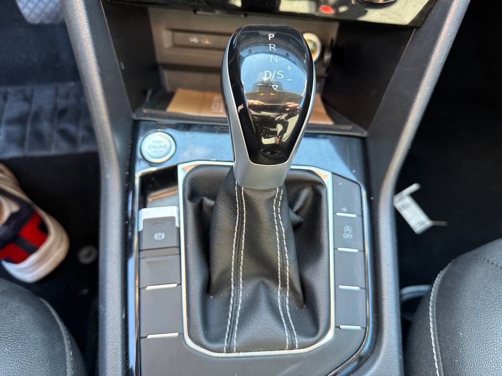 Used 2024 Volkswagen Taos SE image 20