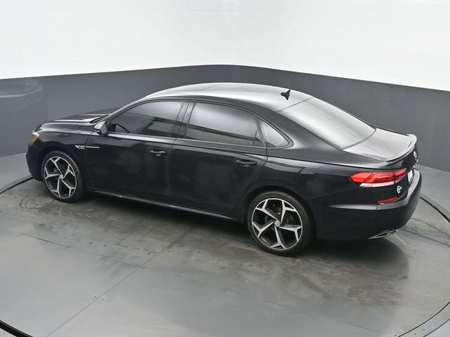 Used 2021 Volkswagen Passat 2.0T R-Line image 40