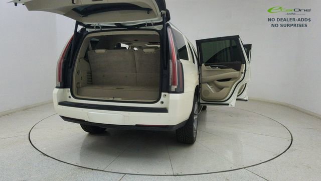 Used 2015 Cadillac Escalade Luxury RWD image 76