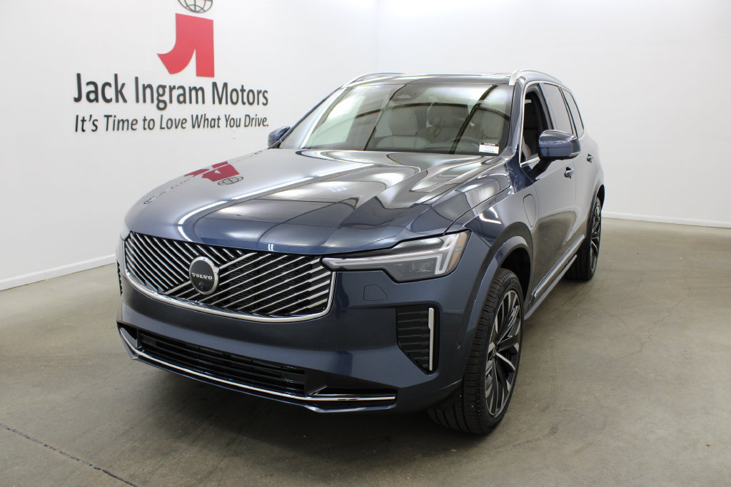 New 2026 Volvo XC90 T8 Ultra w/ Protection Package Premier AWD/4WD image 2