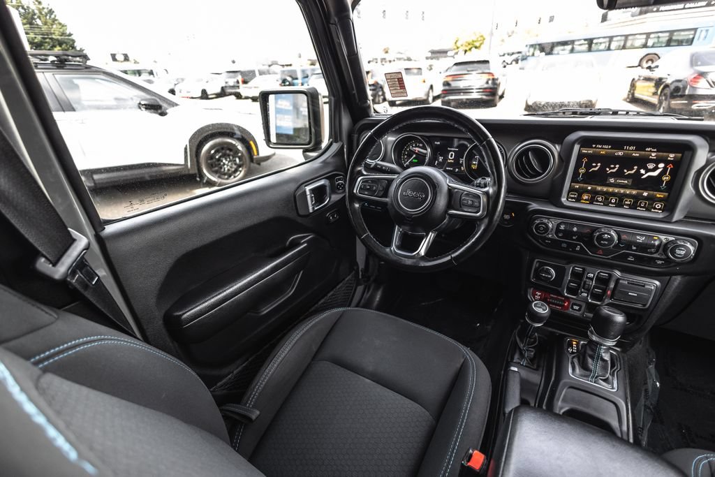 Used 2023 Jeep Wrangler Unlimited Rubicon 4xe w/ Cold Weather Group AWD/4WD image 22