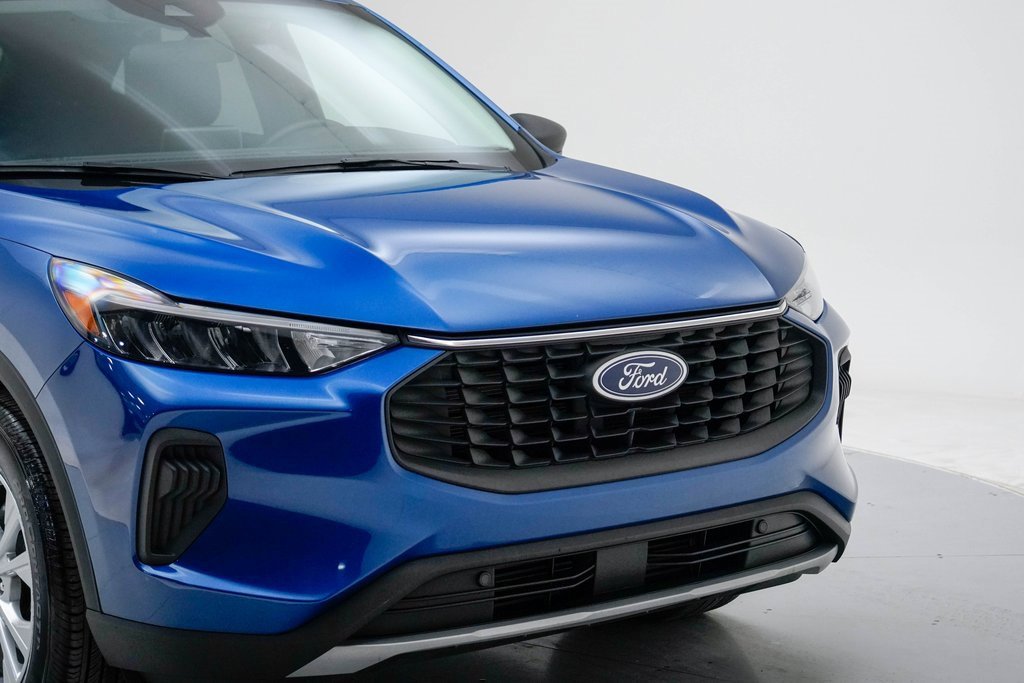 Used 2023 Ford Escape Active image 4