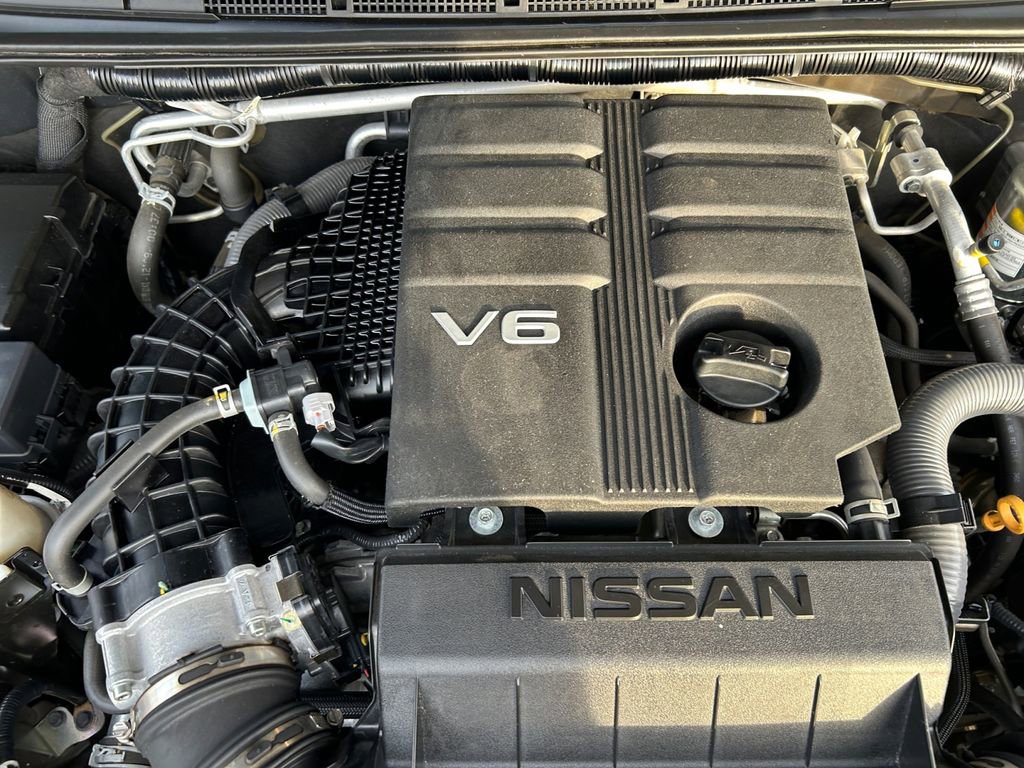 Used 2021 Nissan Frontier SV w/ Midnight Edition Floor Mats image 30