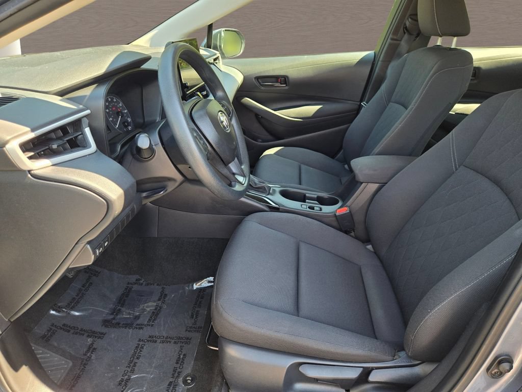 Used 2025 Toyota Corolla LE FWD image 20